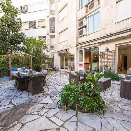 Luxurious 4-bedroom With Terrace On The Croisette Appartement *