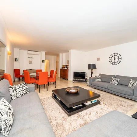 Appartement Luxurious 4-bedroom With Terrace On The Croisette *