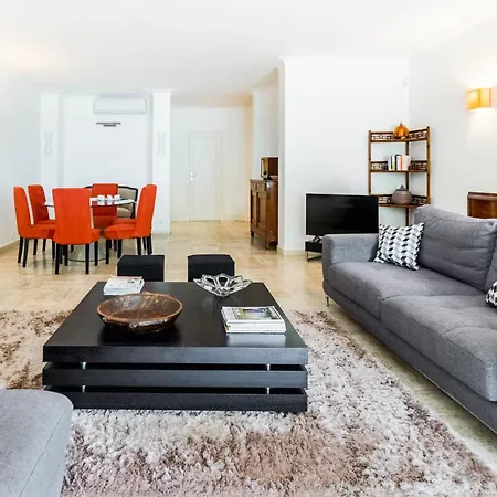 Appartement Luxurious 4-bedroom With Terrace On The Croisette Cannes