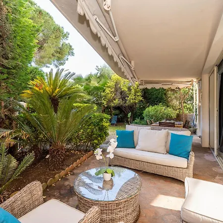 Luxurious 4-bedroom With Terrace On The Croisette Cannes