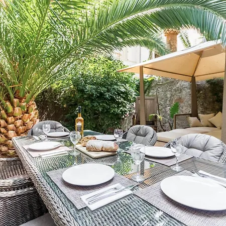 Luxurious 4-bedroom With Terrace On The Croisette *